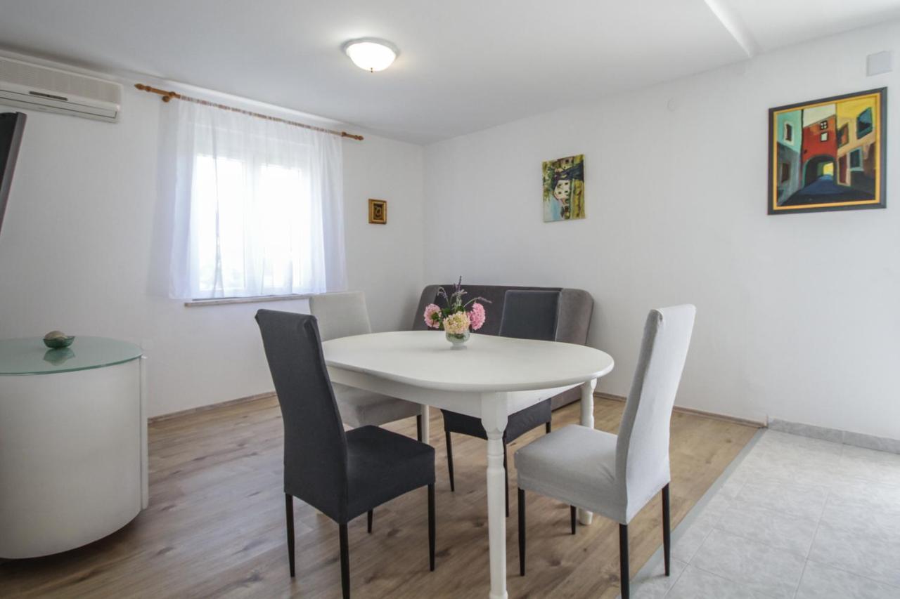 Apartment Tosca With Parking Rovinj Extérieur photo