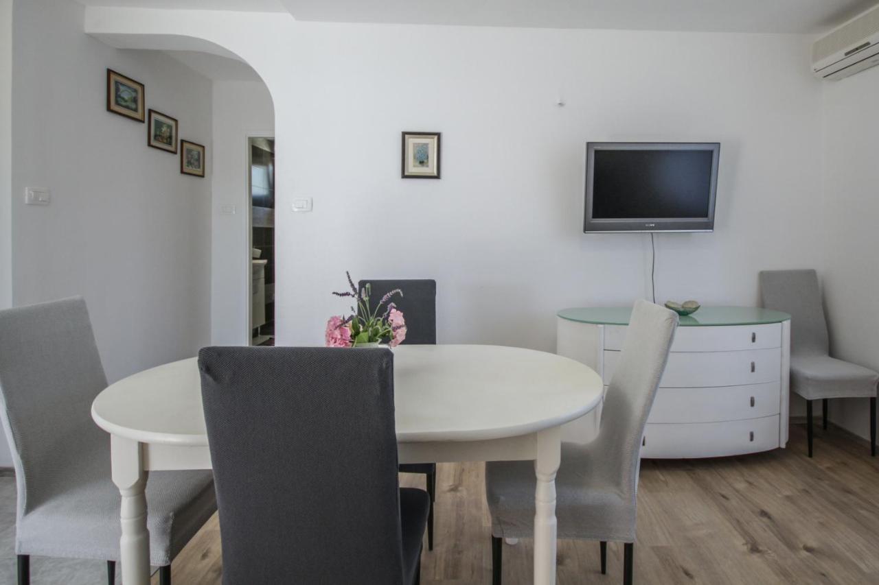 Apartment Tosca With Parking Rovinj Extérieur photo